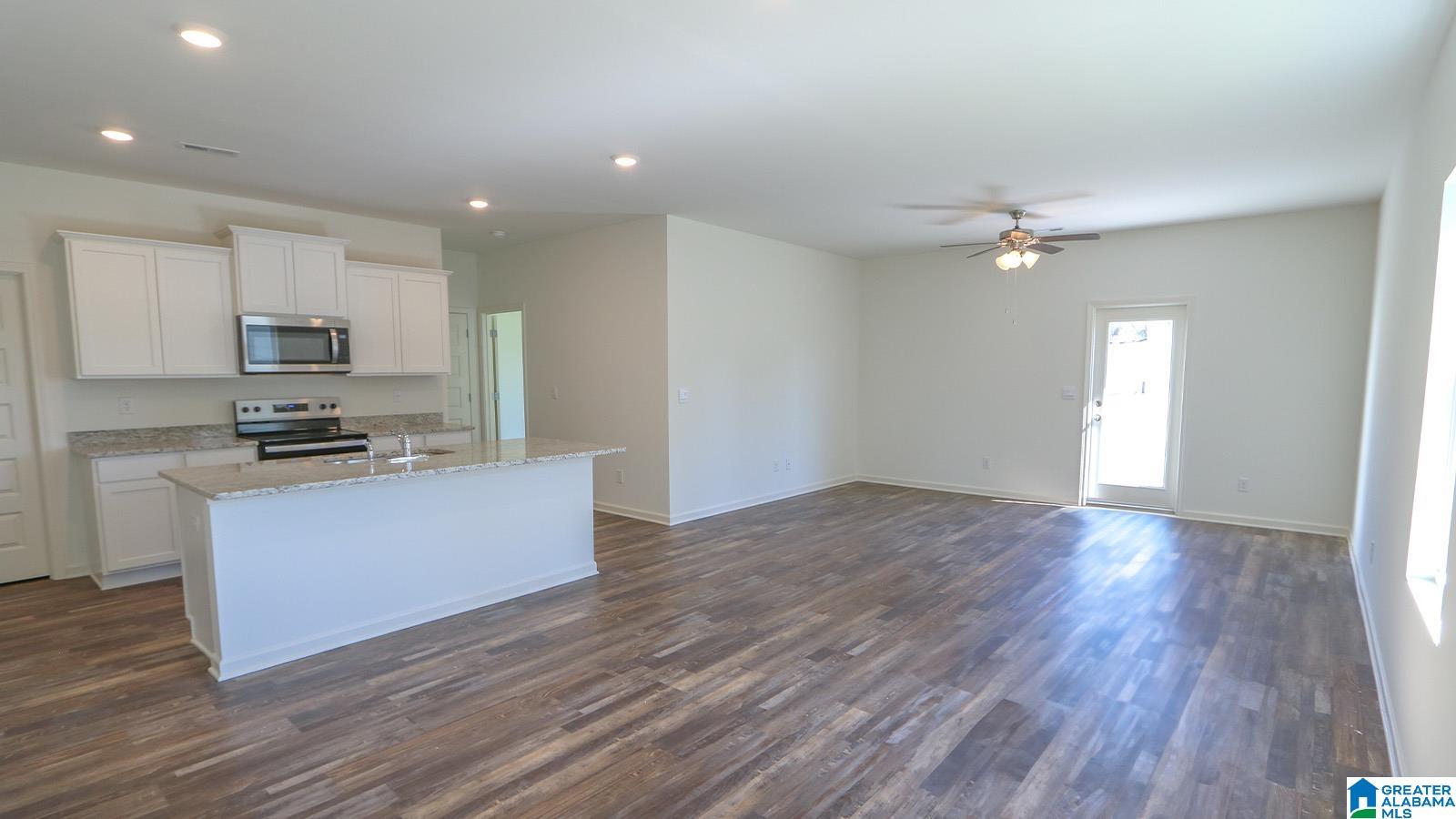 Homes for sale in Alabaster, AL | 412 Peavine Cove, Alabaster, AL 35007 | MLS# 21439365