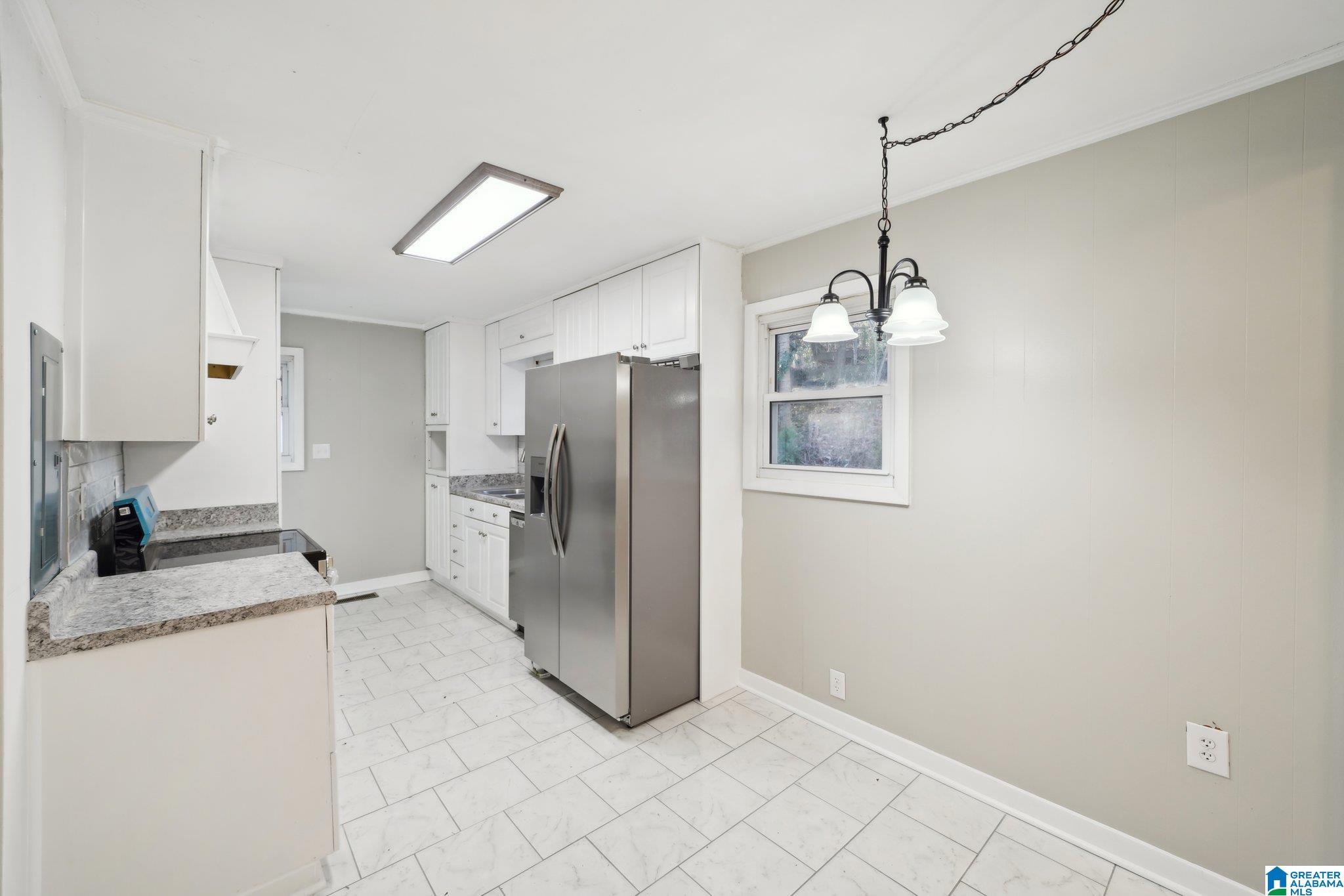 Homes for sale in Fultondale, AL | 1726 Rogina Dr, Fultondale, AL 35068 | MLS# 21439441