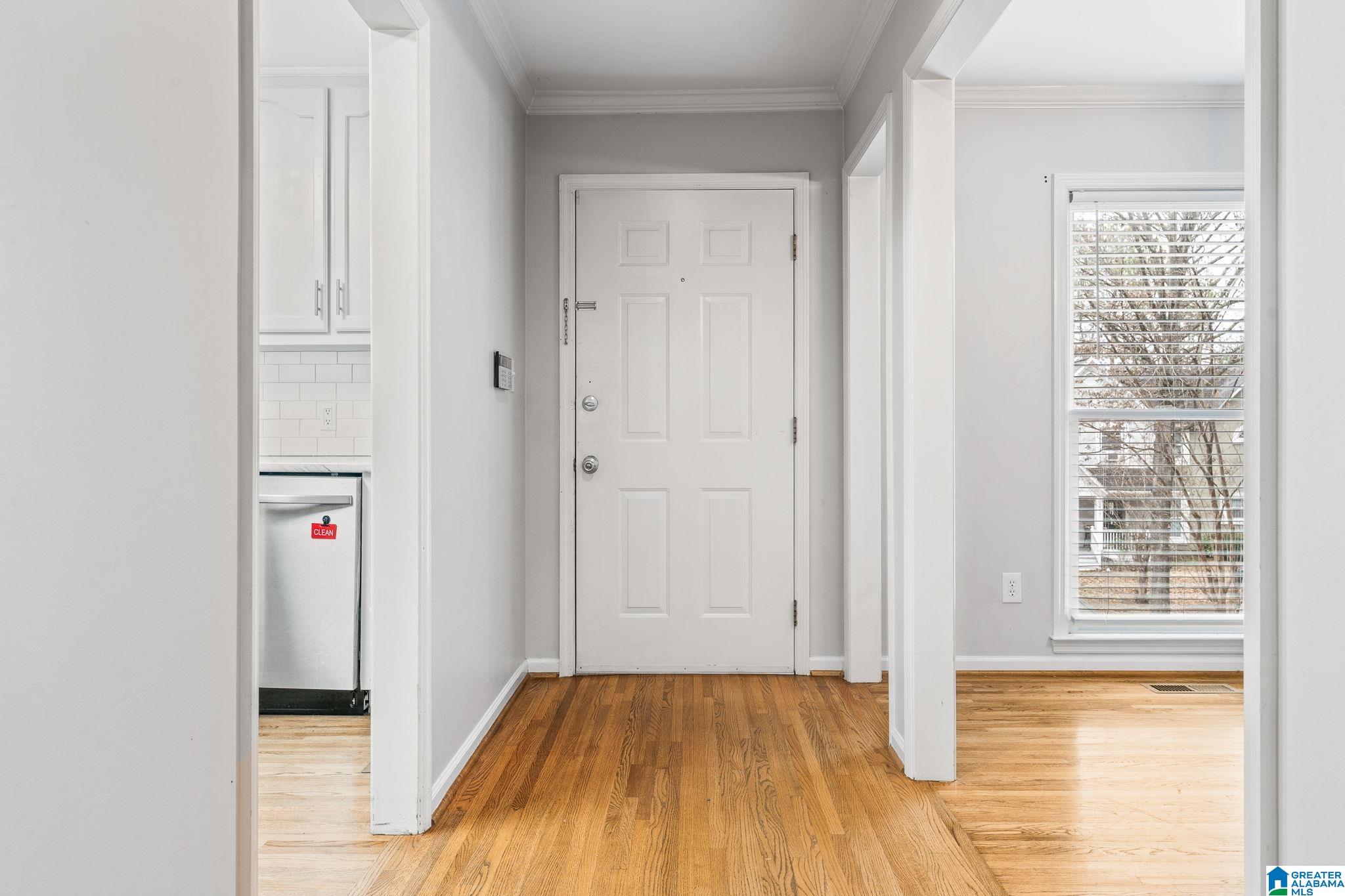 Homes for sale in Hoover, AL | 5422 Whisper Wood Circle, Hoover, AL 35226 | MLS# 21439469