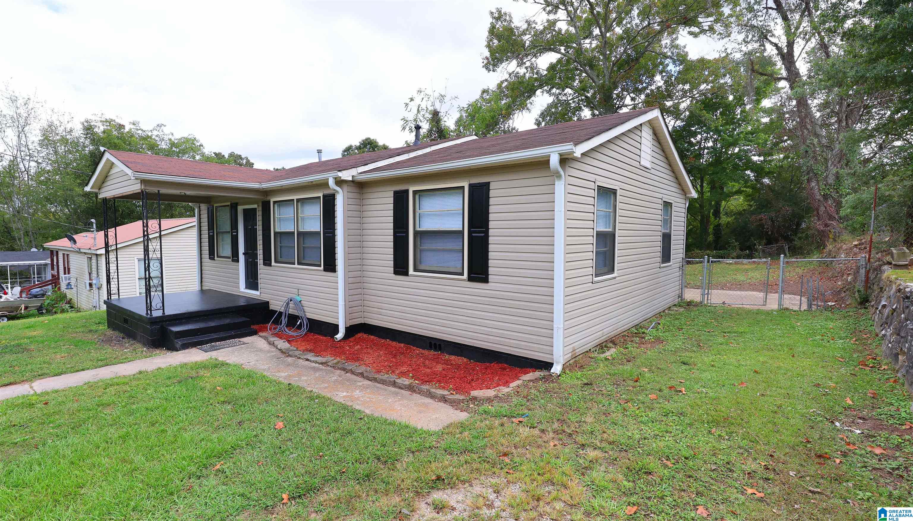 Homes for sale in Anniston, AL | 420 Oak Lane, Anniston, AL 36206 | MLS# 21439506