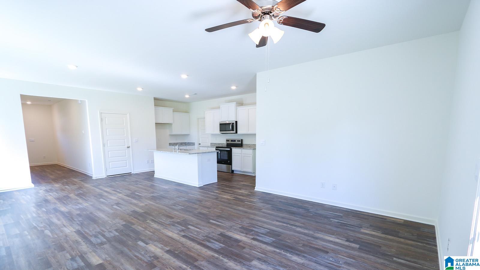 Homes for sale in Alabaster, AL | 405 Peavine Cove, Alabaster, AL 35007 | MLS# 21439547