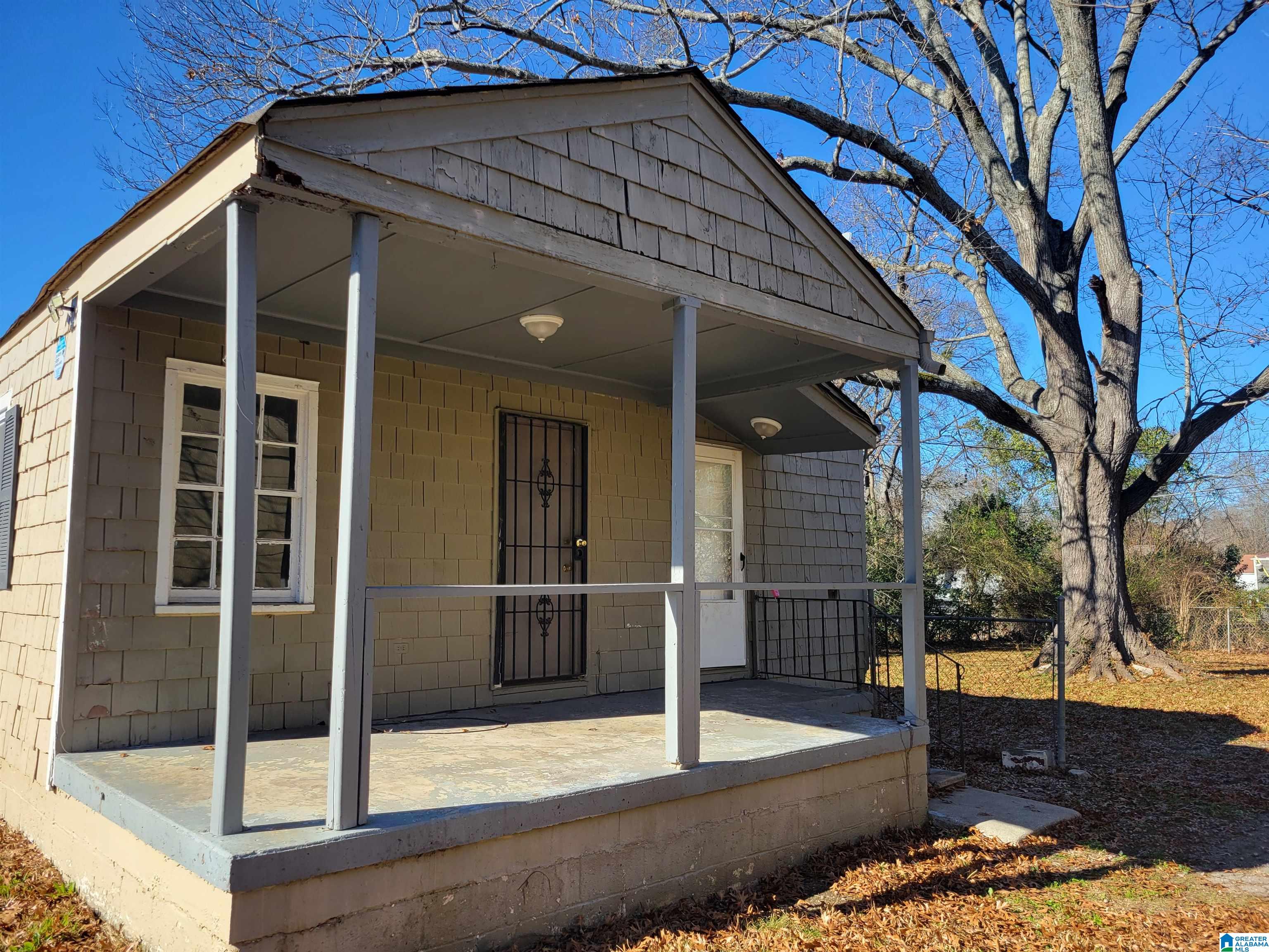 Homes for sale in Birmingham, AL | 1928 Princeton Court, Birmingham, AL 35211 | MLS# 21439589