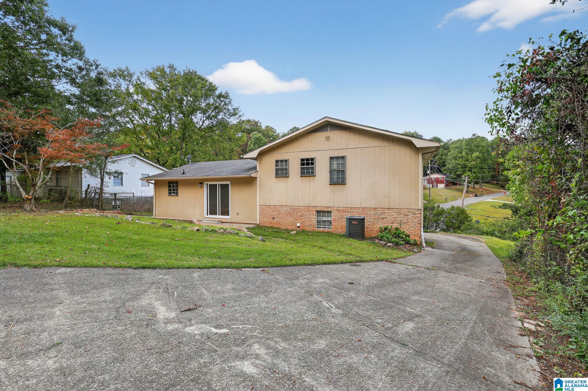 Homes for sale in Center Point, AL | 2925 Wood Dr Ne, Center Point, AL 35215 | MLS# 21439612