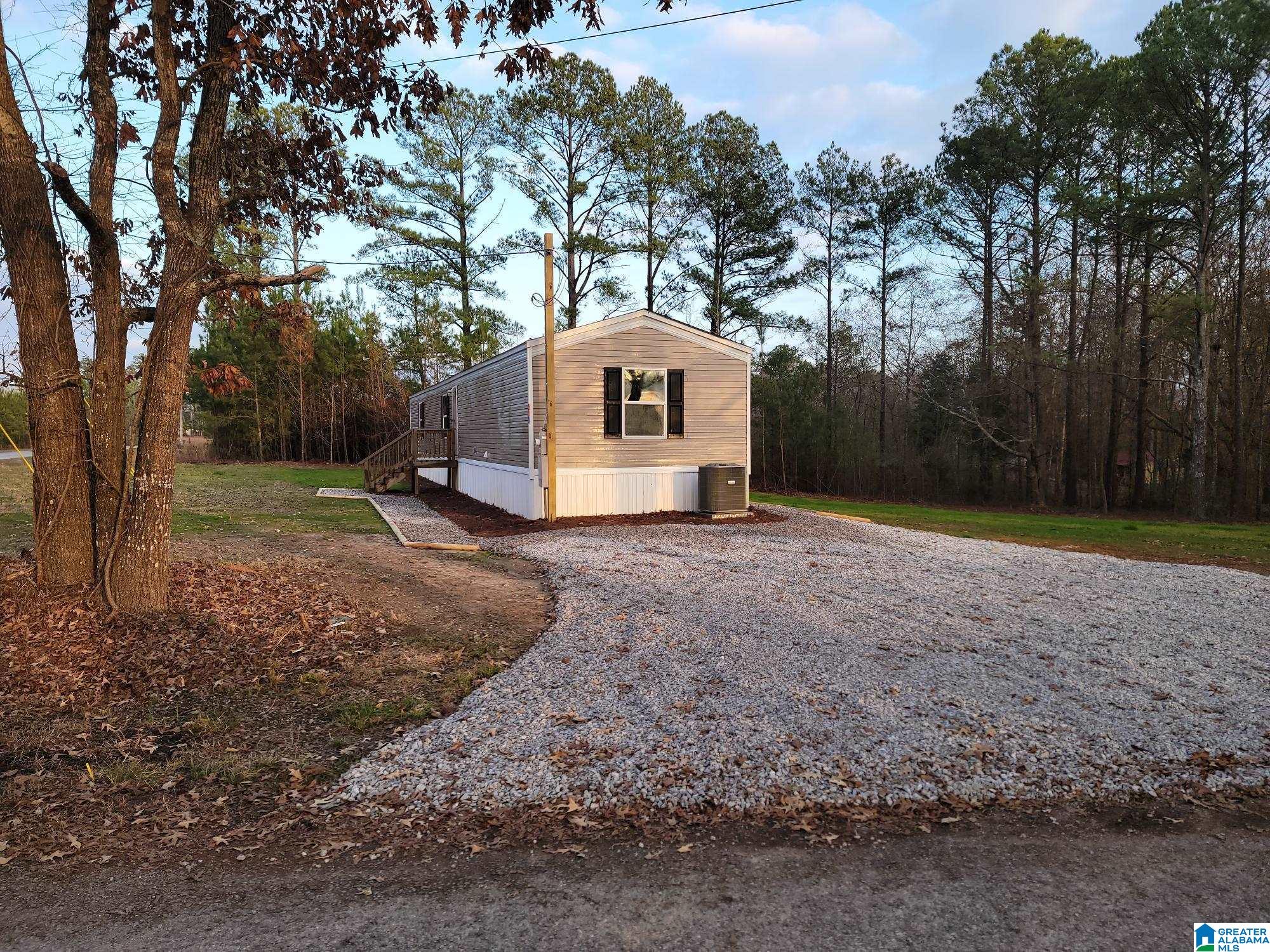 Homes for sale in Jemison, AL | 890 County Road 42, Jemison, AL 35085 | MLS# 21439762