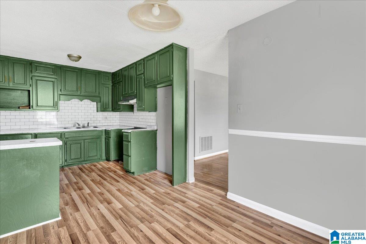 Homes for sale in Center Point, AL | 1712 4Th Pl Nw, Center Point, AL 35215 | MLS# 21439920