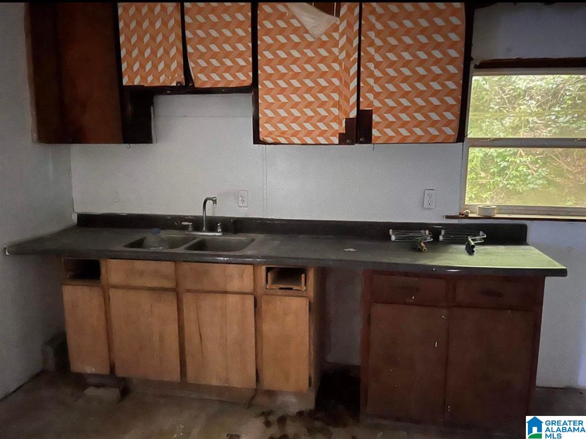 Homes for sale in Anniston, AL | 330 Constantine Avenue, Anniston, AL 36201 | MLS# 21440013