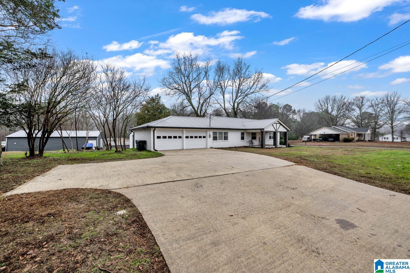 Homes for sale in Warrior, AL | 9718 Corner School Road, Warrior, AL 35180 | MLS# 21440140