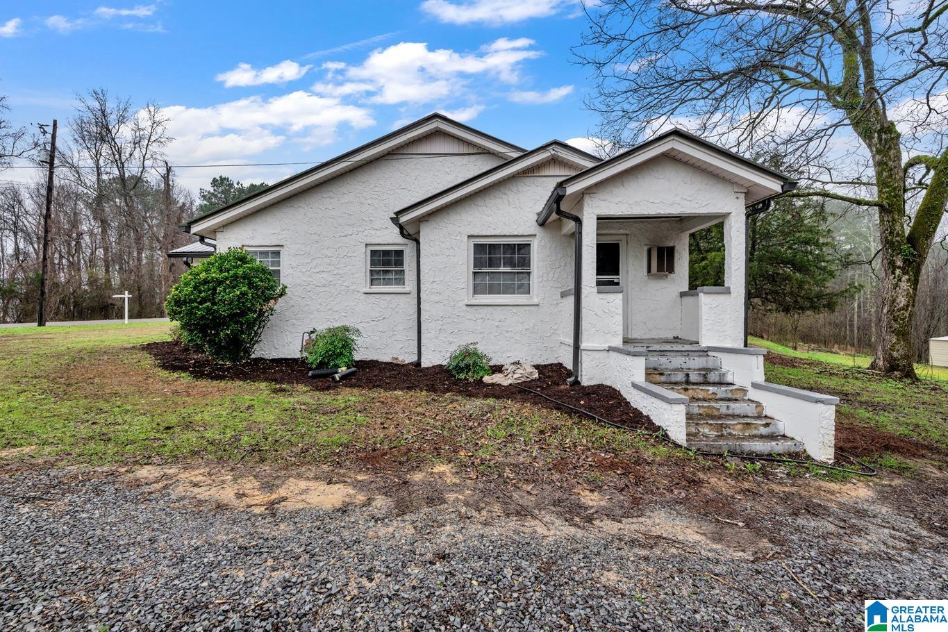 Homes for sale in Warrior, AL | 9718 Corner School Road, Warrior, AL 35180 | MLS# 21440140