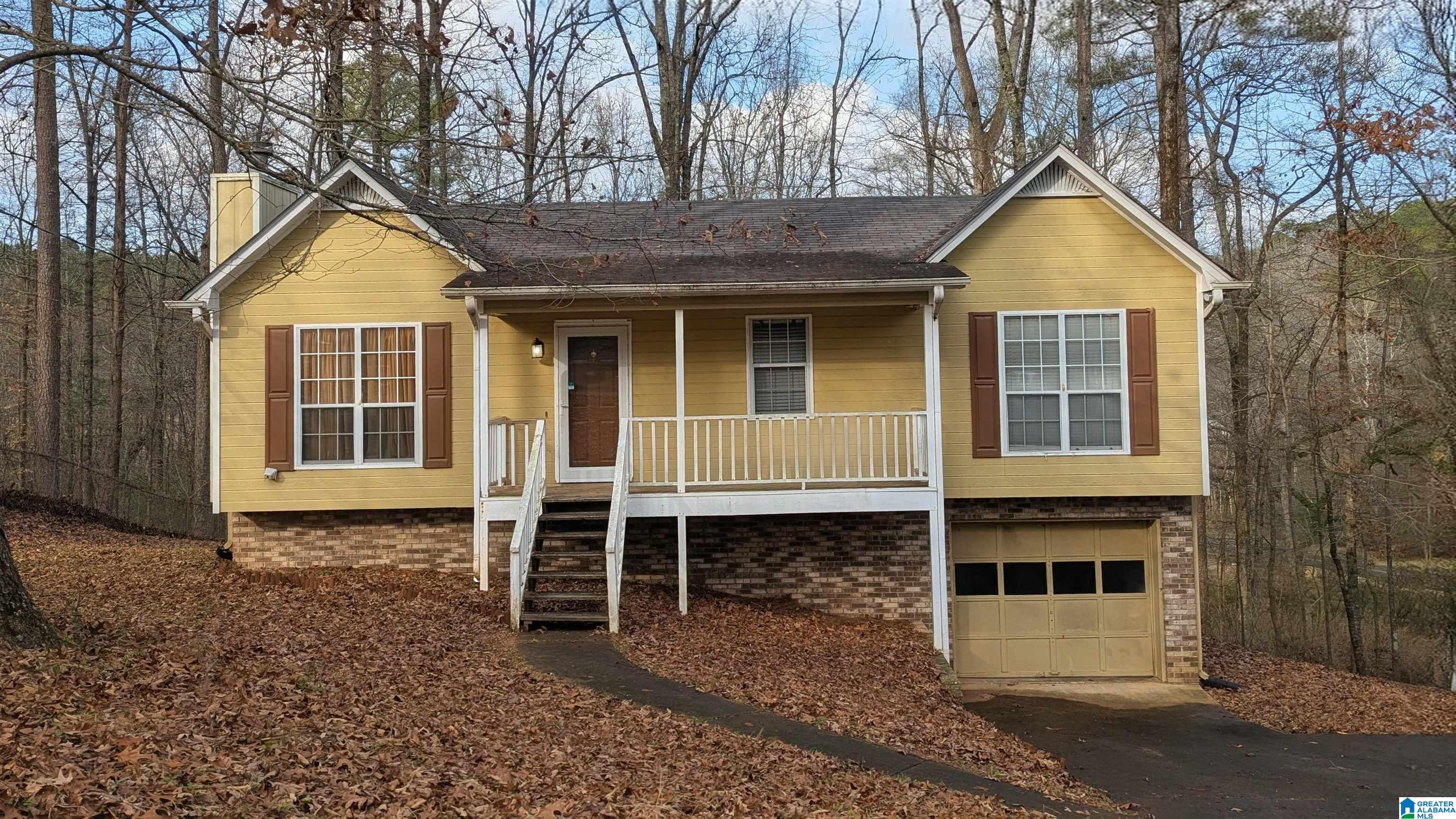 Homes for sale in Trussville, AL | 6822 Charles Dr, Trussville, AL 35173 | MLS# 21440270