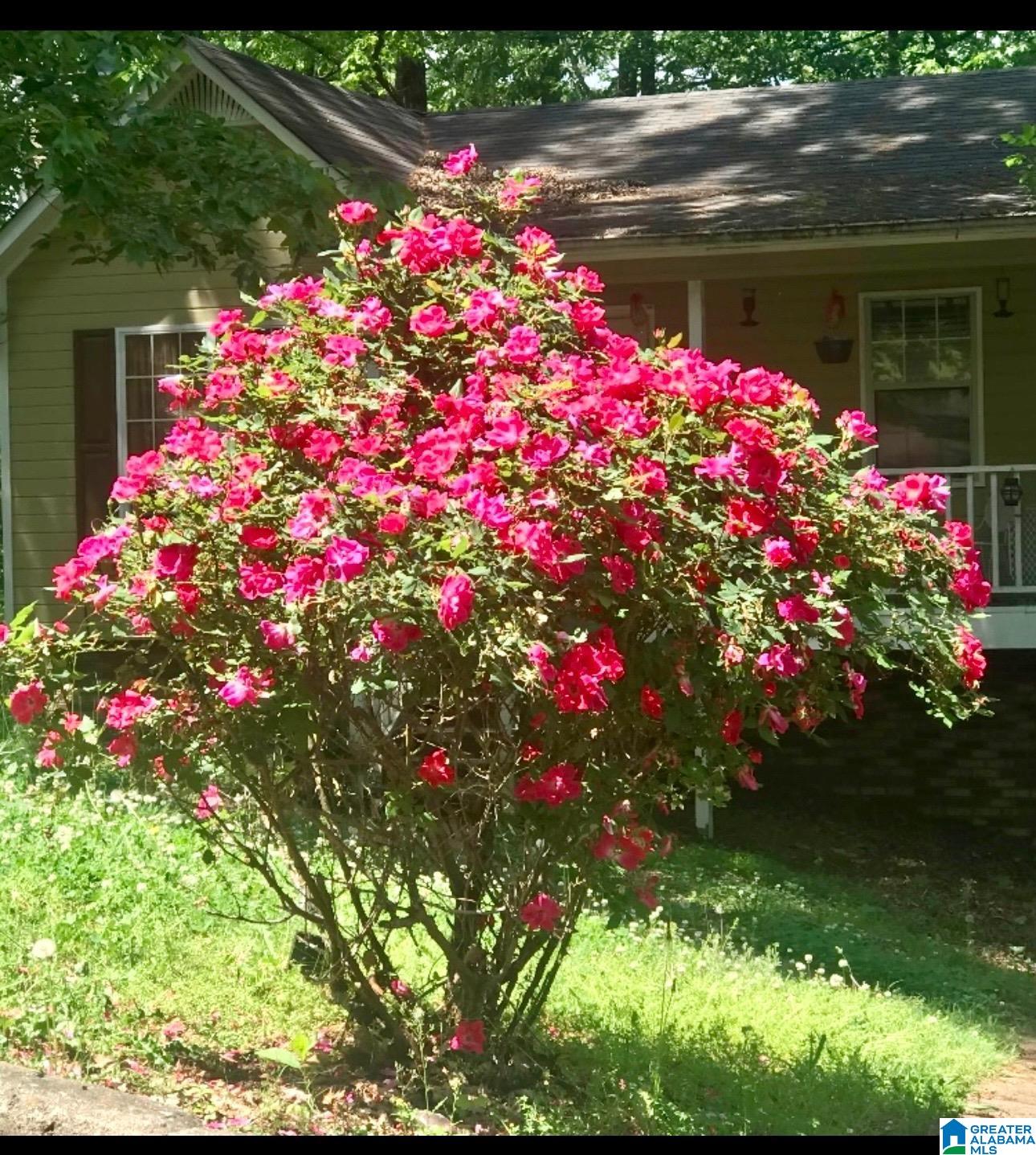 Homes for sale in Trussville, AL | 6822 Charles Dr, Trussville, AL 35173 | MLS# 21440270