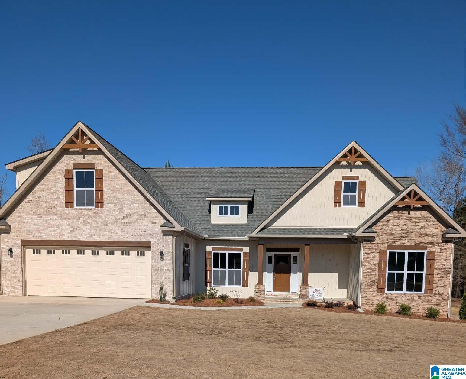 Homes for sale in Anniston, AL | 443 Justice Dr, Anniston, AL 36207 | MLS# 21440374