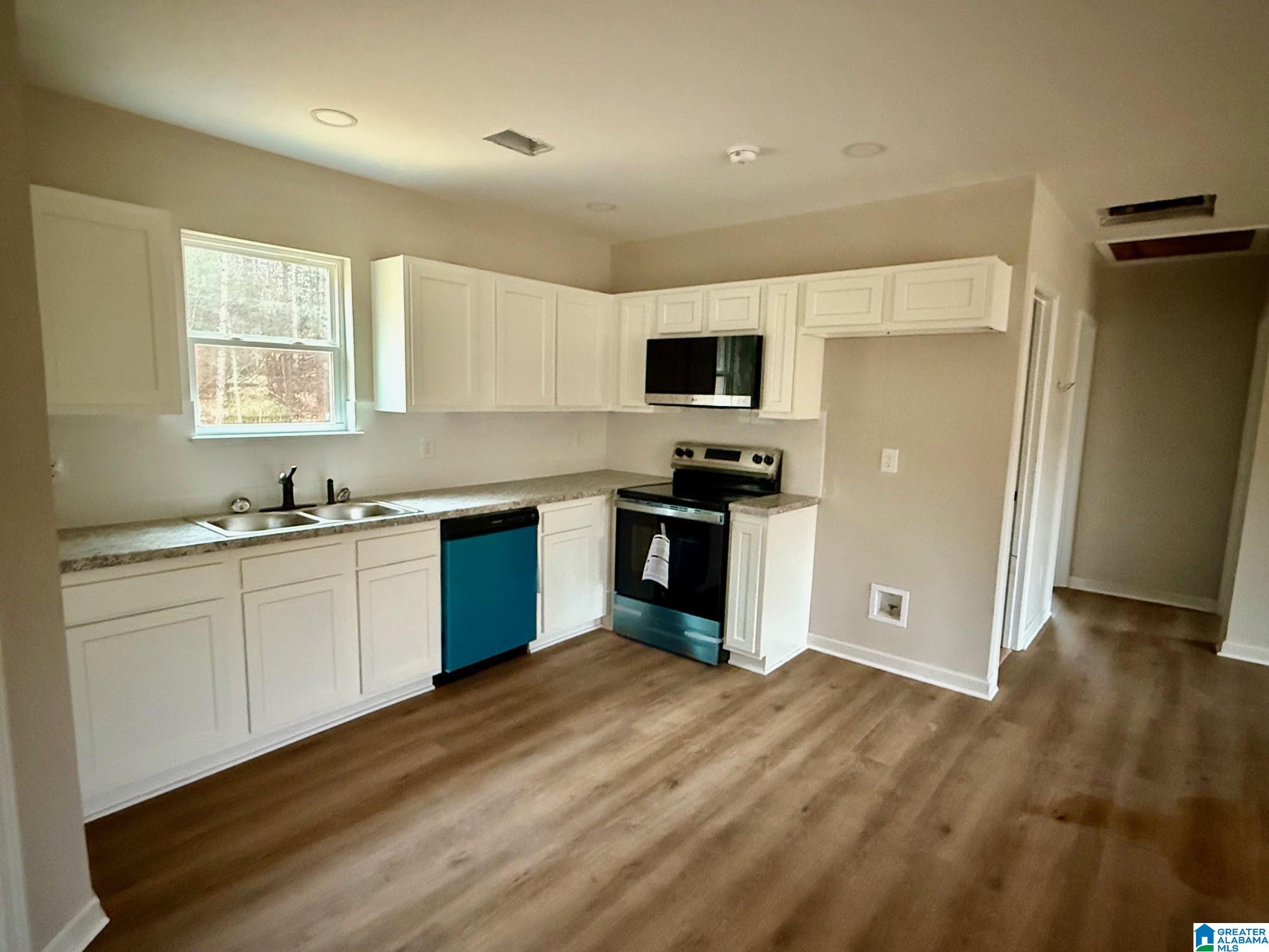 Homes for sale in Odenville, AL | 720 Walnut Cove, Odenville, AL 35120 | MLS# 21440397