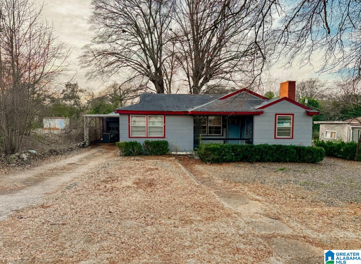 Homes for sale in Talladega, AL | 727 Glenwood Road, Talladega, AL 35160 | MLS# 21440443