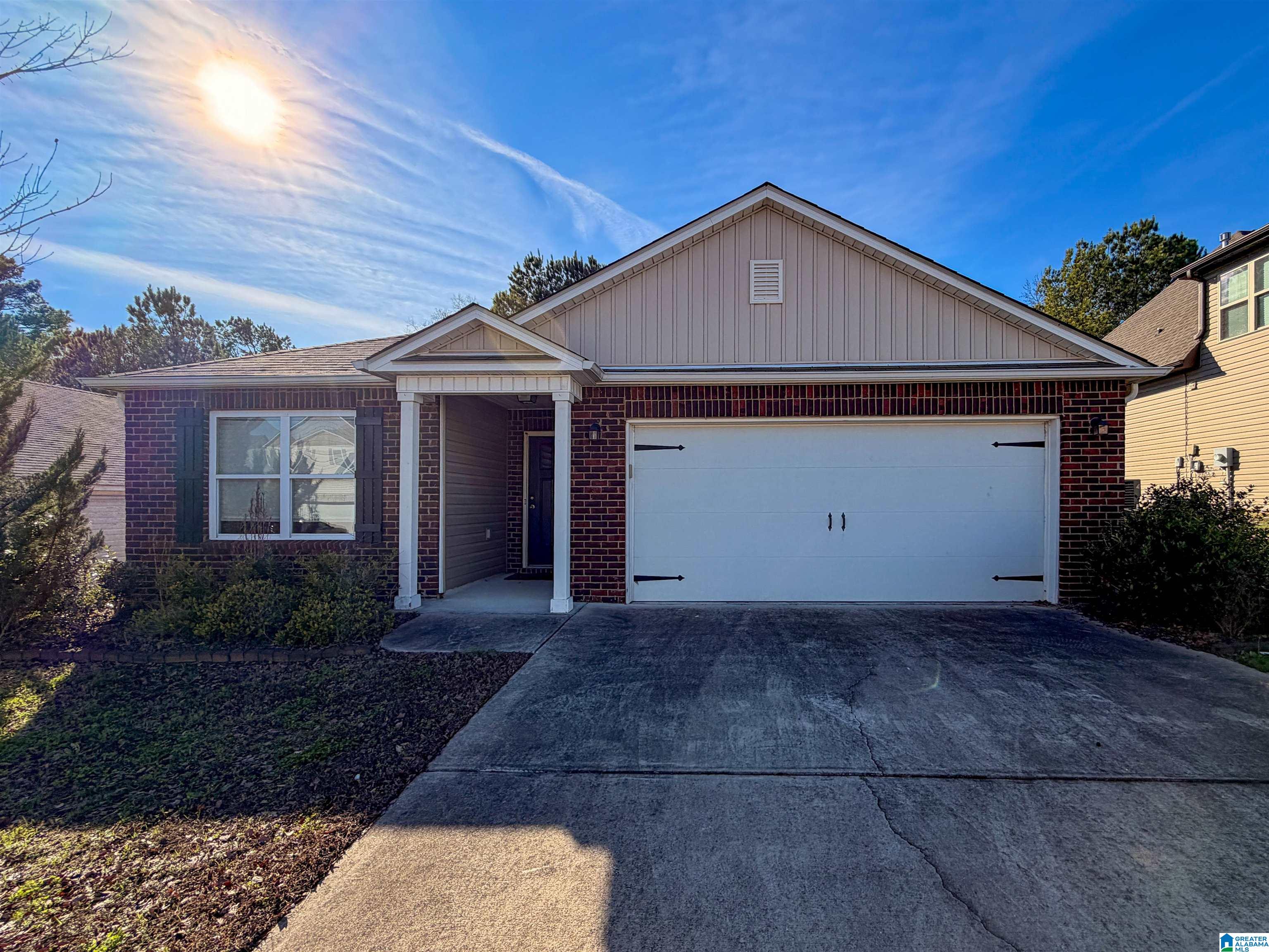 Homes for sale in Calera, AL | 2039 Kerry Circle, Calera, AL 35040 | MLS# 21440563