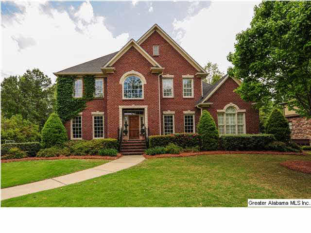 Homes for sale in Vestavia, AL | 4925 Reynolds Lane, Vestavia, AL 35242 | MLS# 587289