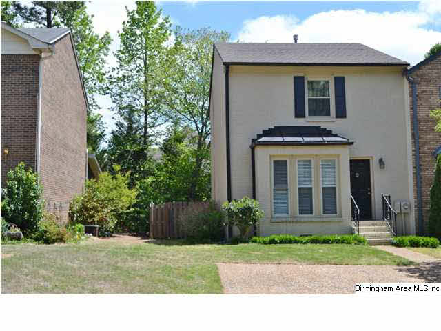 Homes for sale in Vestavia, AL | 3028 Asbury Park Pl, Vestavia, AL 35243 | MLS# 595207