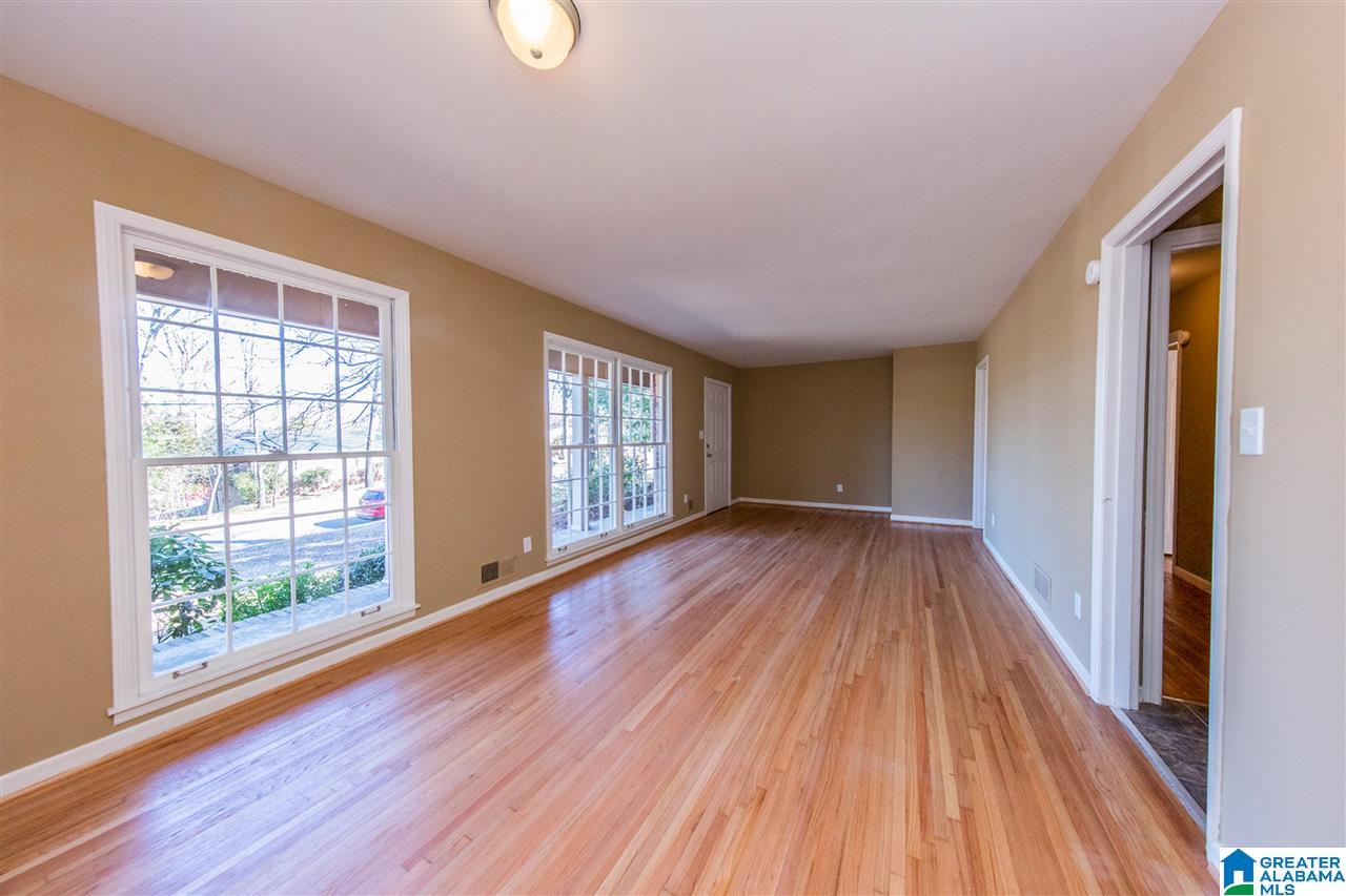 817 CASTLEWOOD AVE