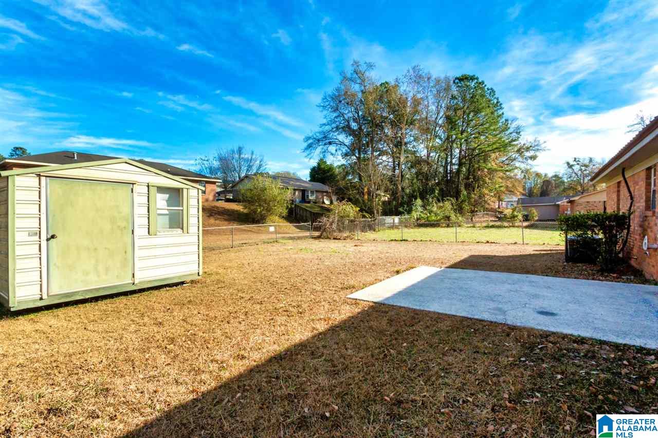 119 20TH CT E
