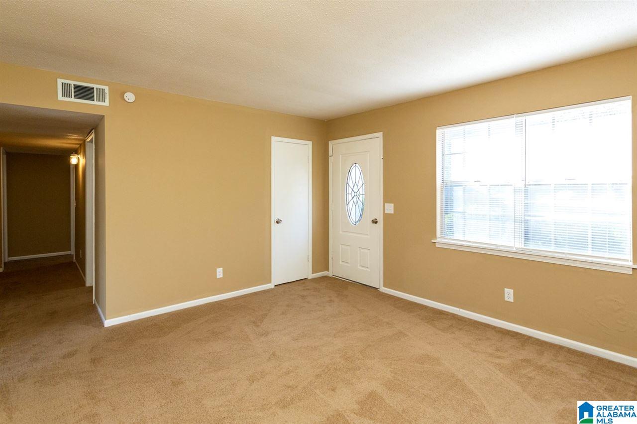 119 20TH CT E