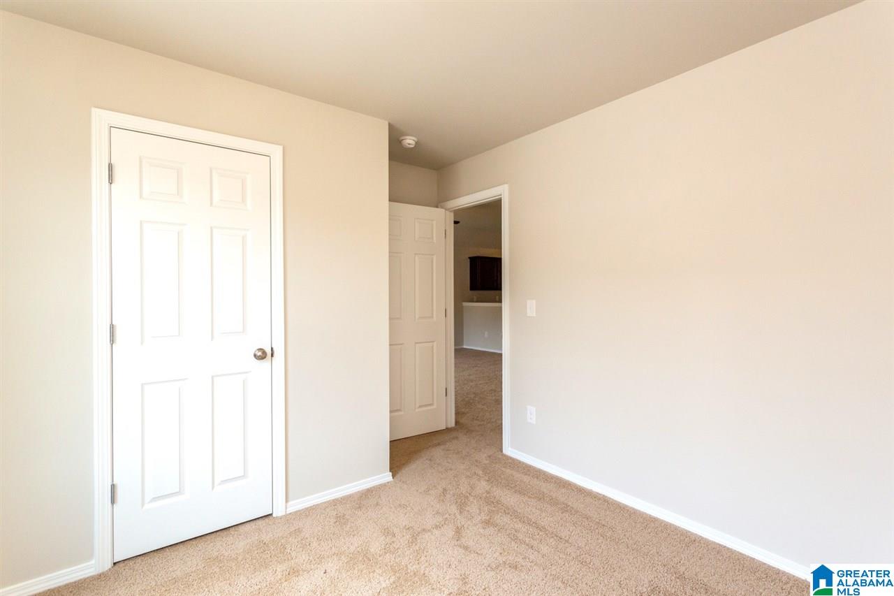553 FOX RUN CIR
