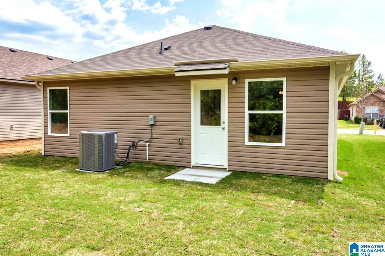 553 FOX RUN CIR