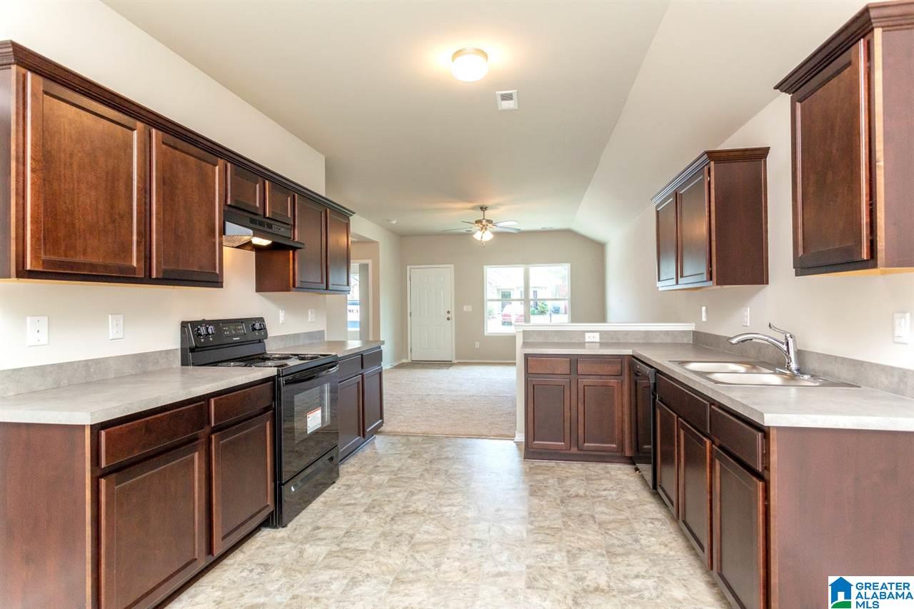 553 FOX RUN CIR