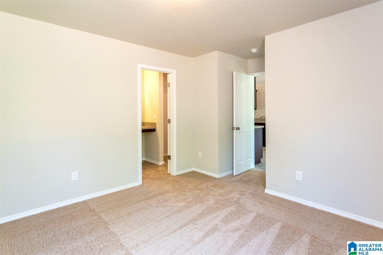 553 FOX RUN CIR