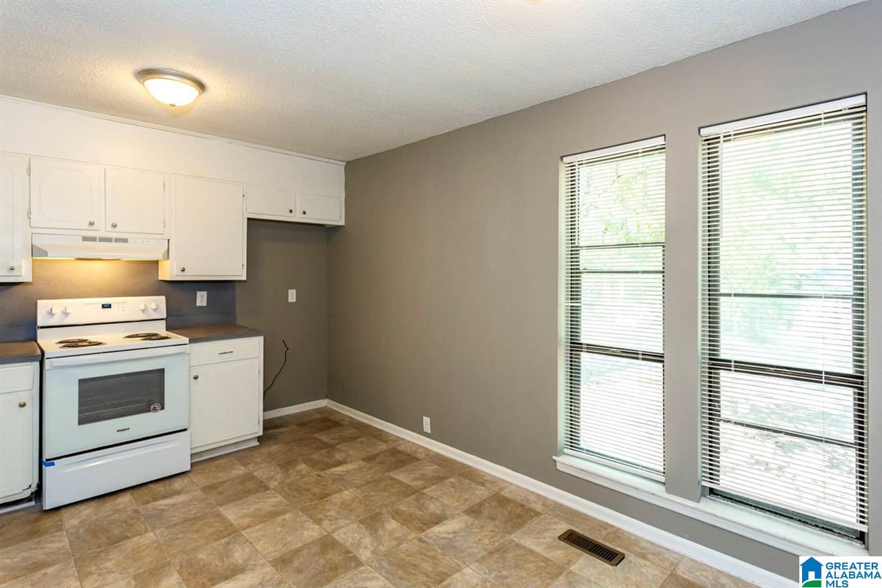 13 EDDINGS LN