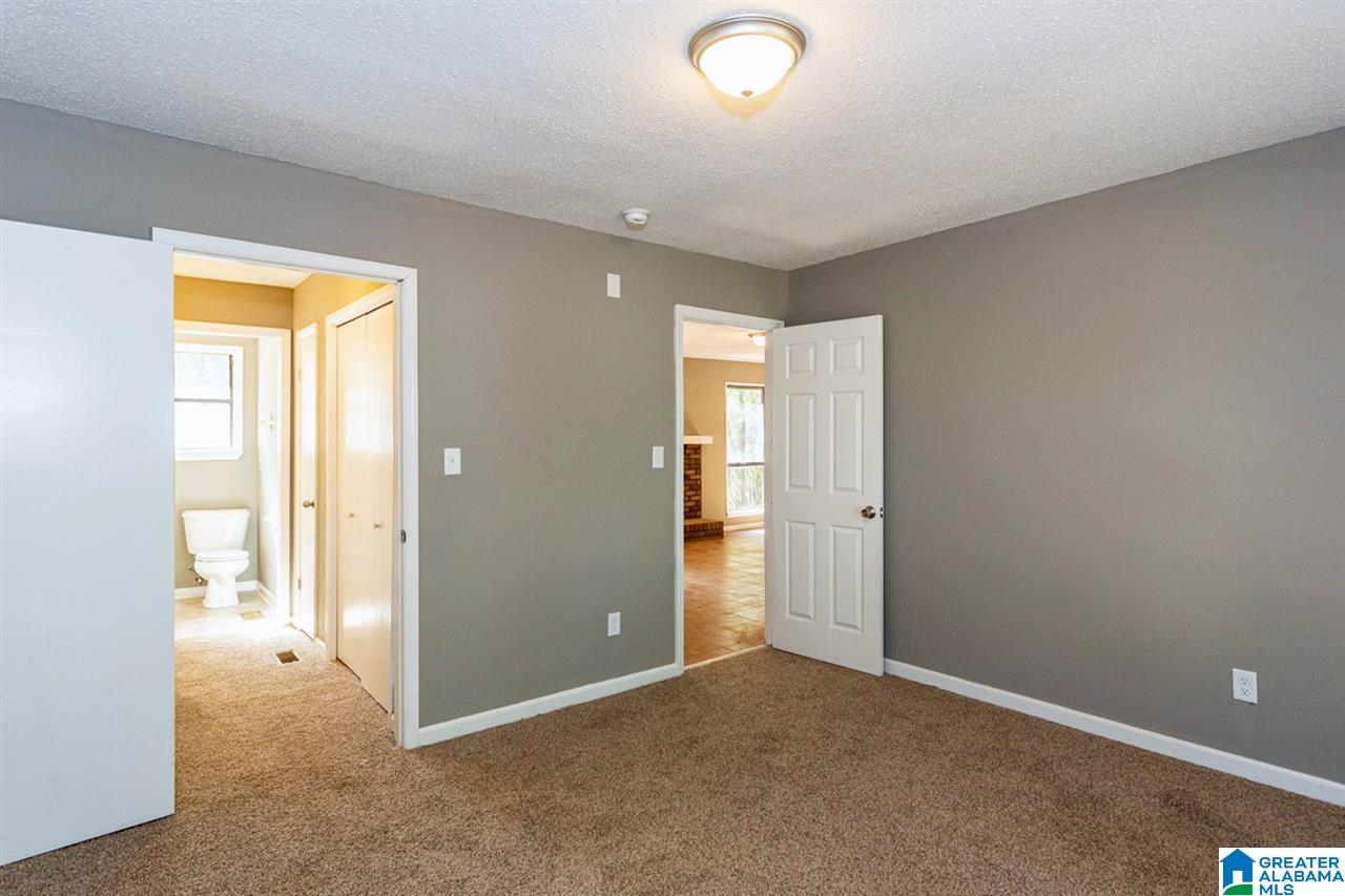 13 EDDINGS LN