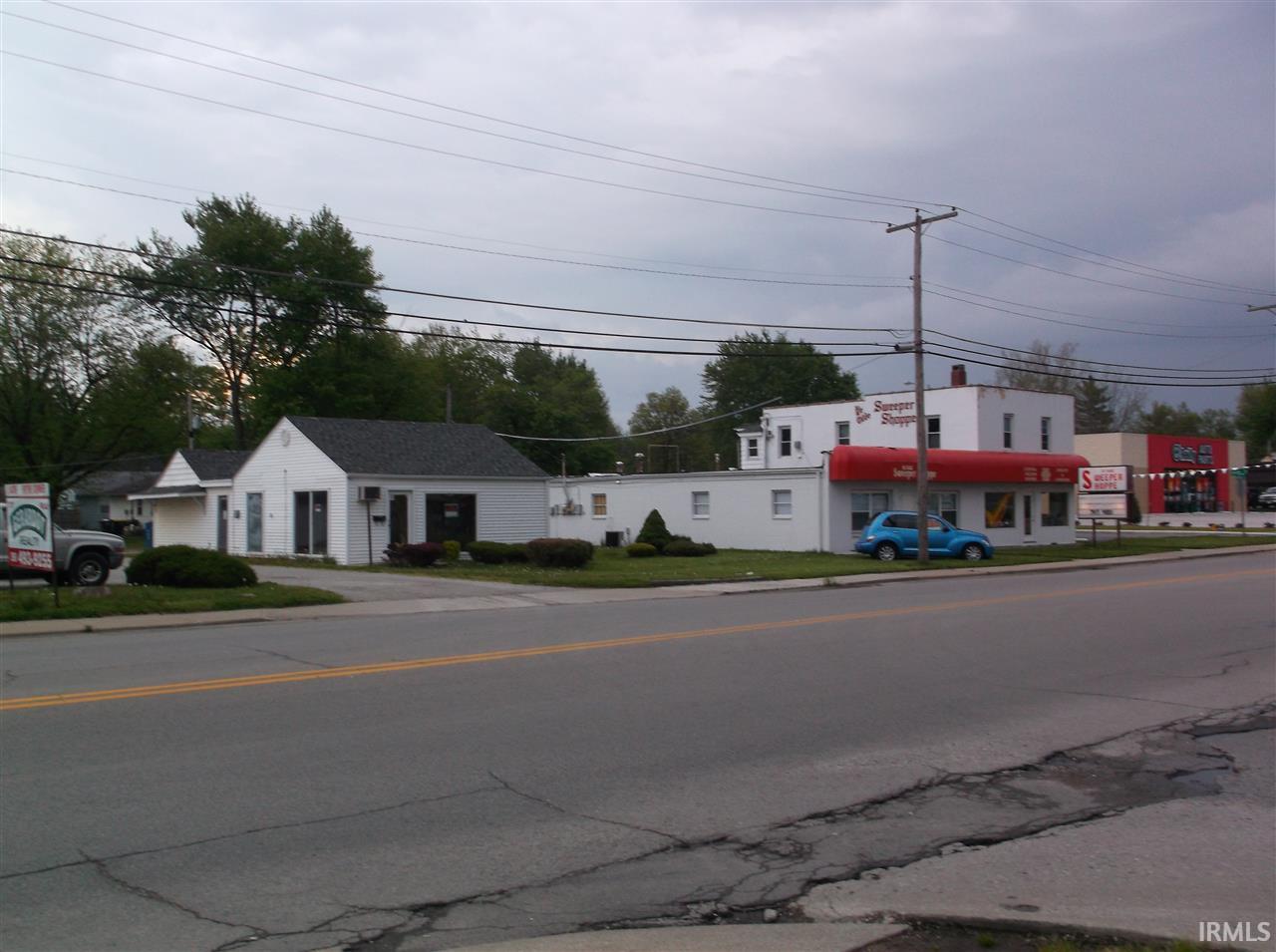6915 Bluffton Road Fort Wayne Indiana 46809 Retail for Sale
