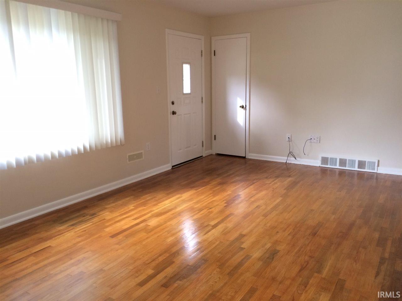 Homes for sale in Fort Wayne, IN | 4030 Elwood Dr, Fort Wayne, IN 46815 | MLS# 201648526