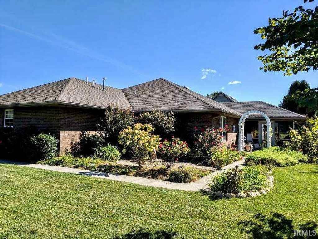 Jasper Real Estate 1657 First St. IN 47546 249,700 201748295