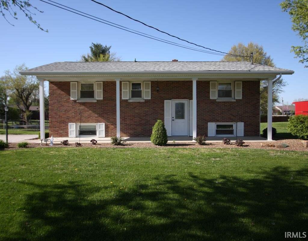 Huntingburg Real Estate 210 E 12th St IN 47542 153,700 201817257