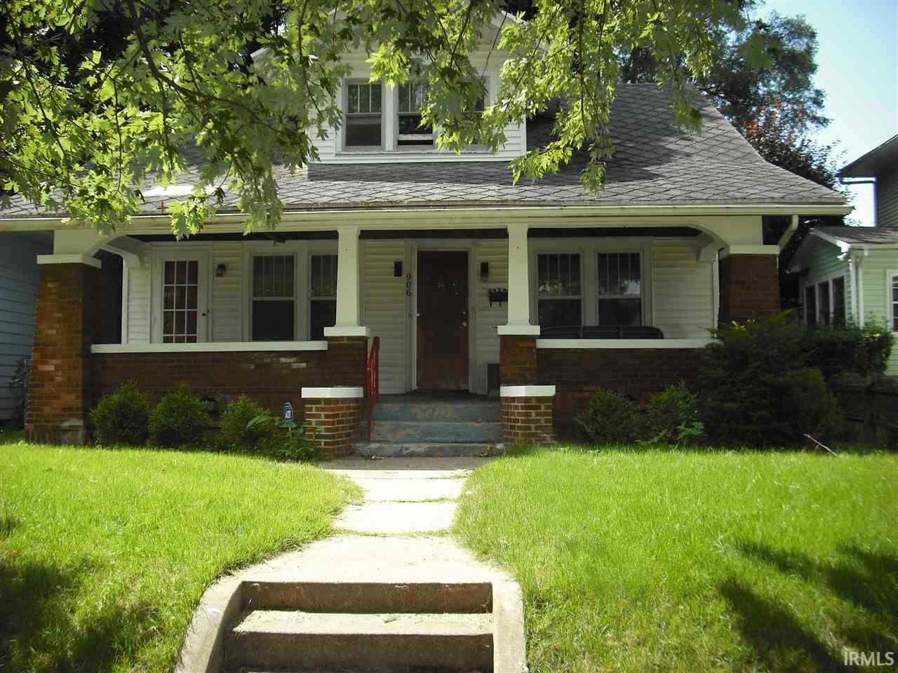 906 Fox South Bend, IN 46613
