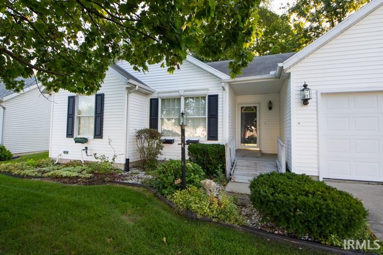 5122 E Copperfield South Bend, IN 46614