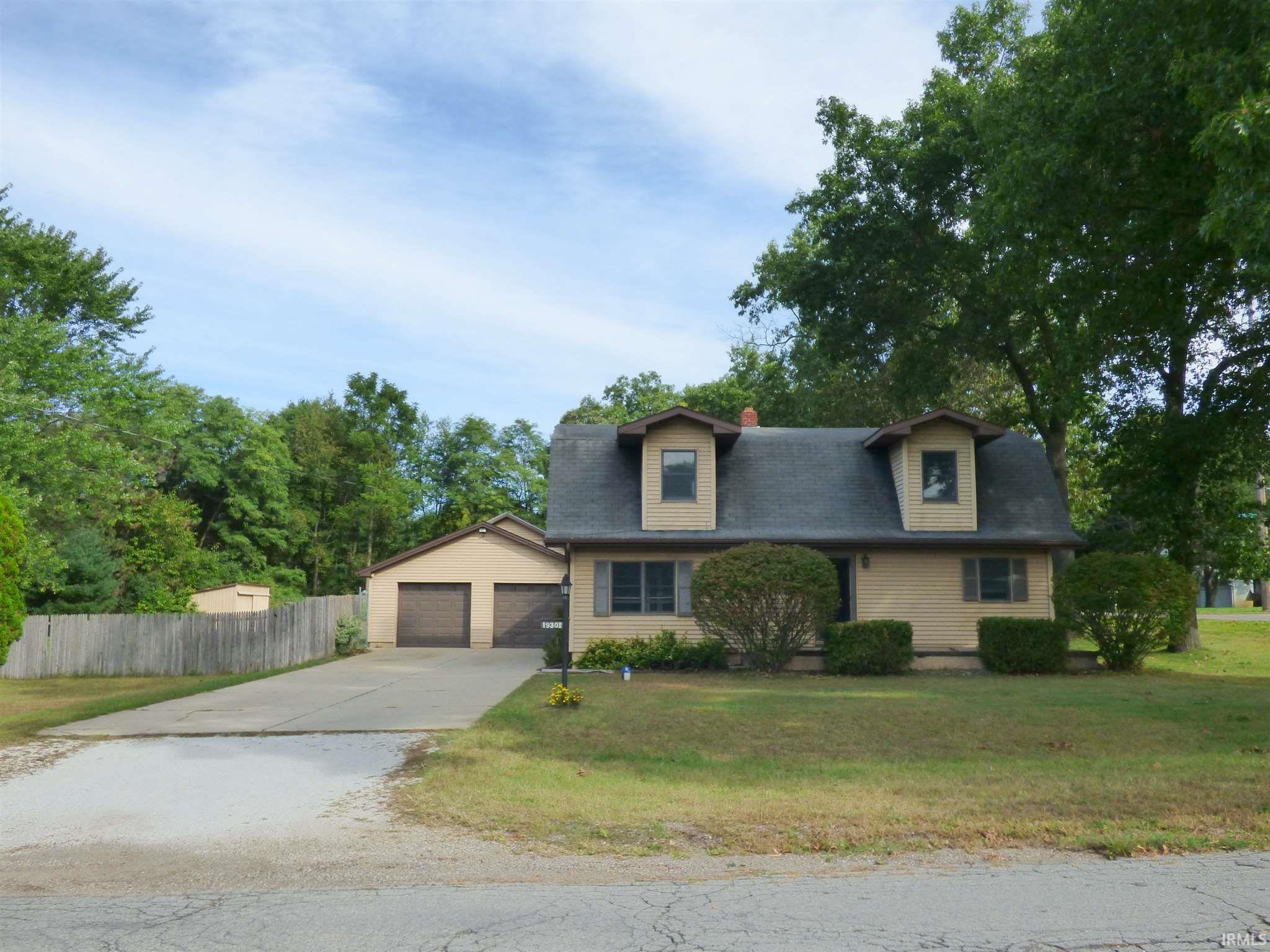 19301 Greenacre South Bend, IN 46637