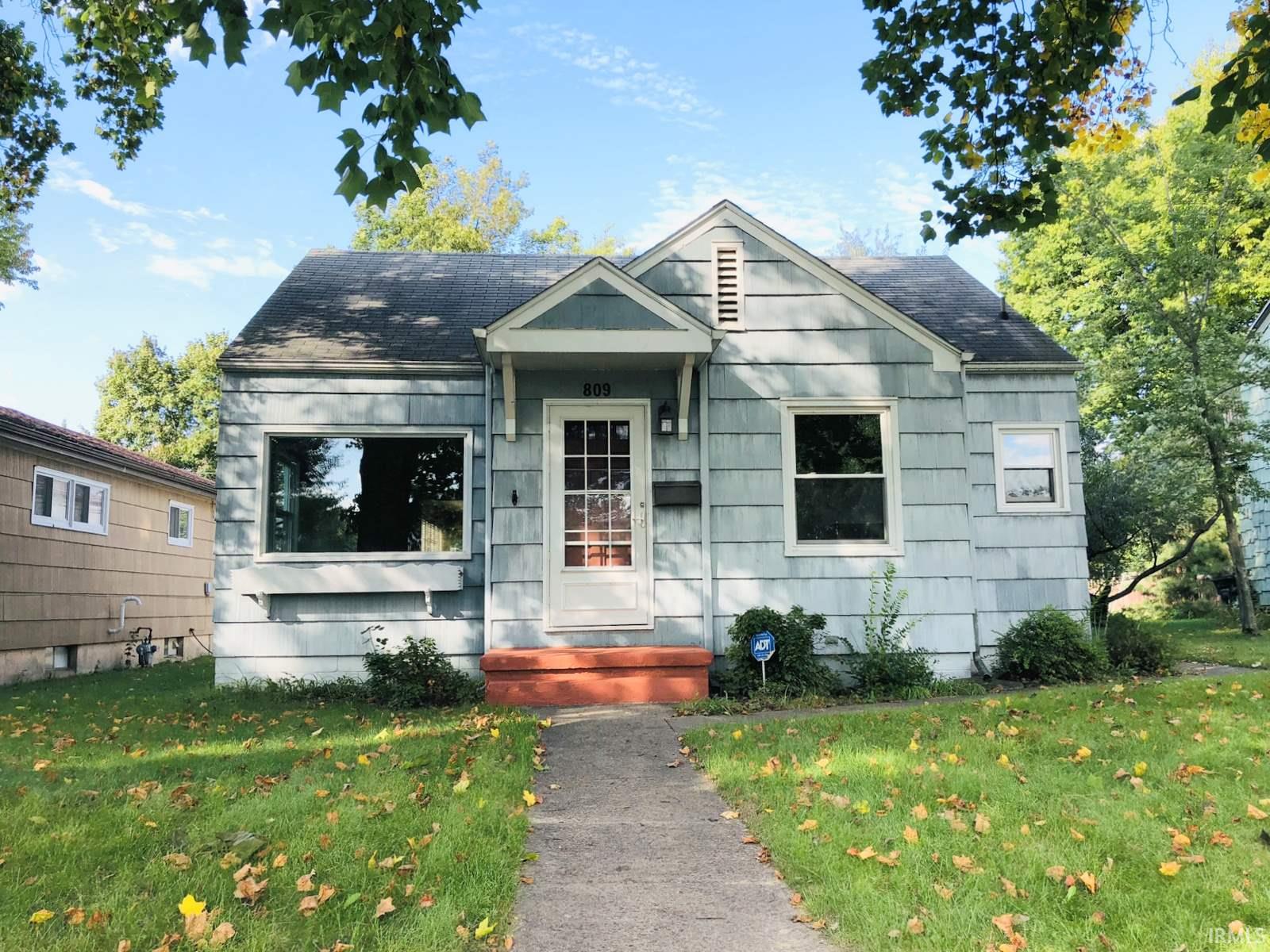 809 E Donmoyer South Bend, IN 46614