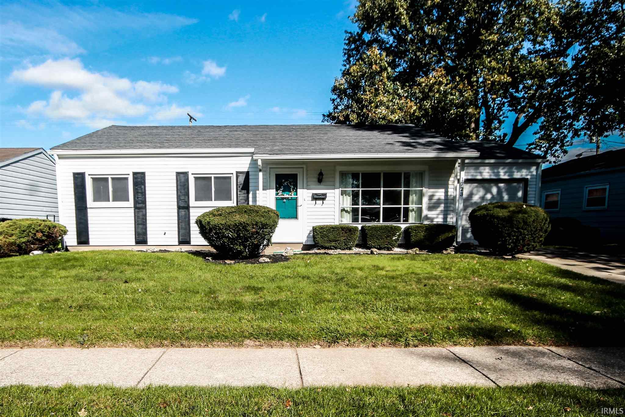1723 Orkney South Bend, IN 46614