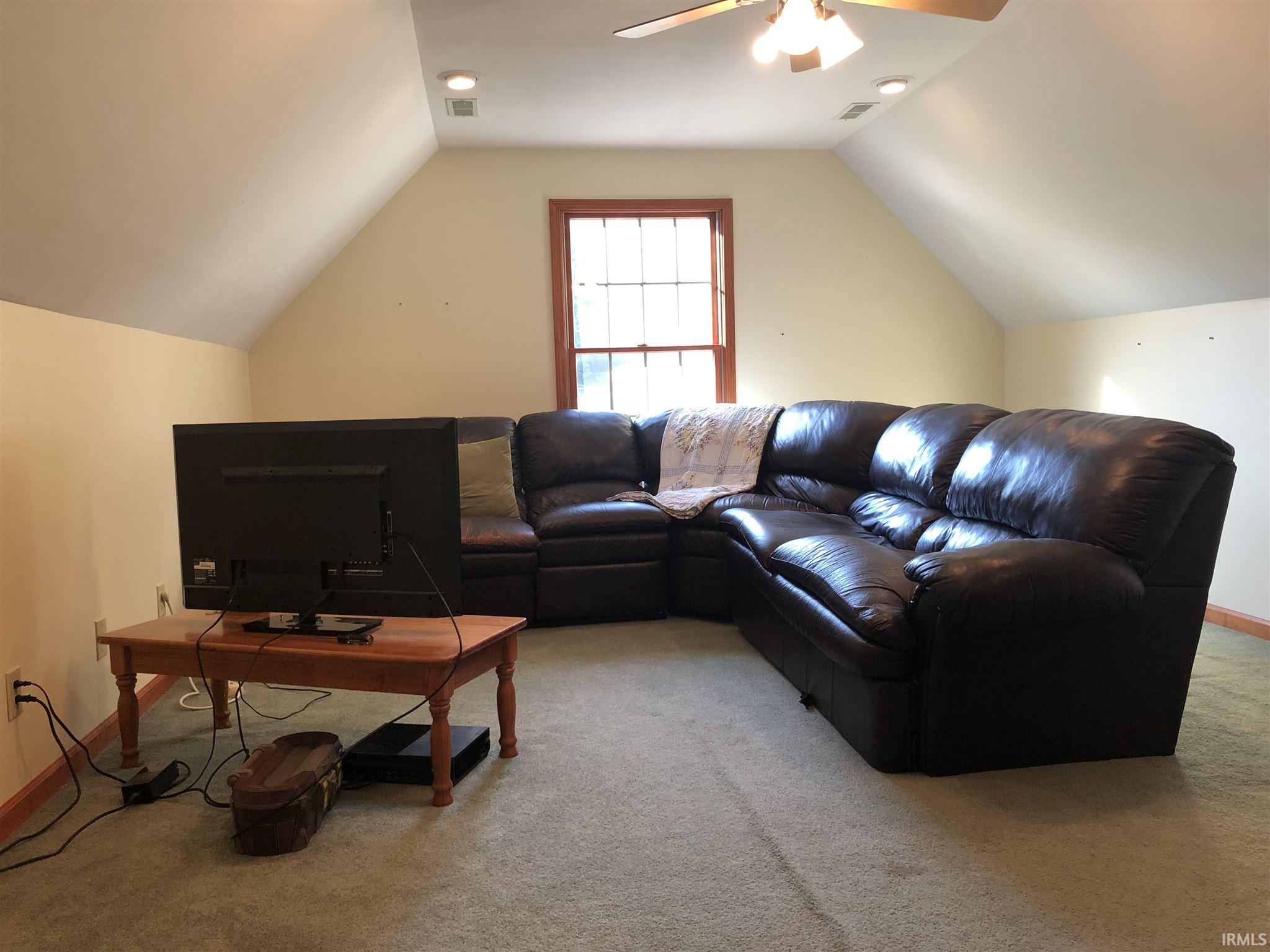 132 Stoneway Dr Bedford In 47421 Sold Listing Carpenter