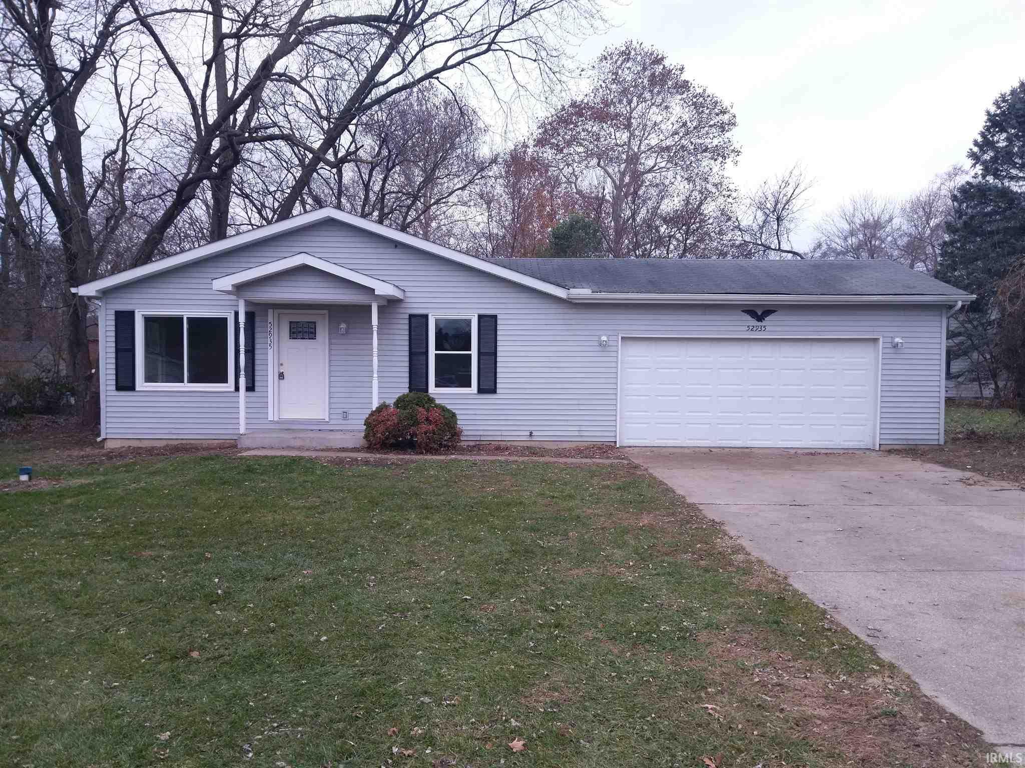 52935 Forestbrook South Bend, IN 46637