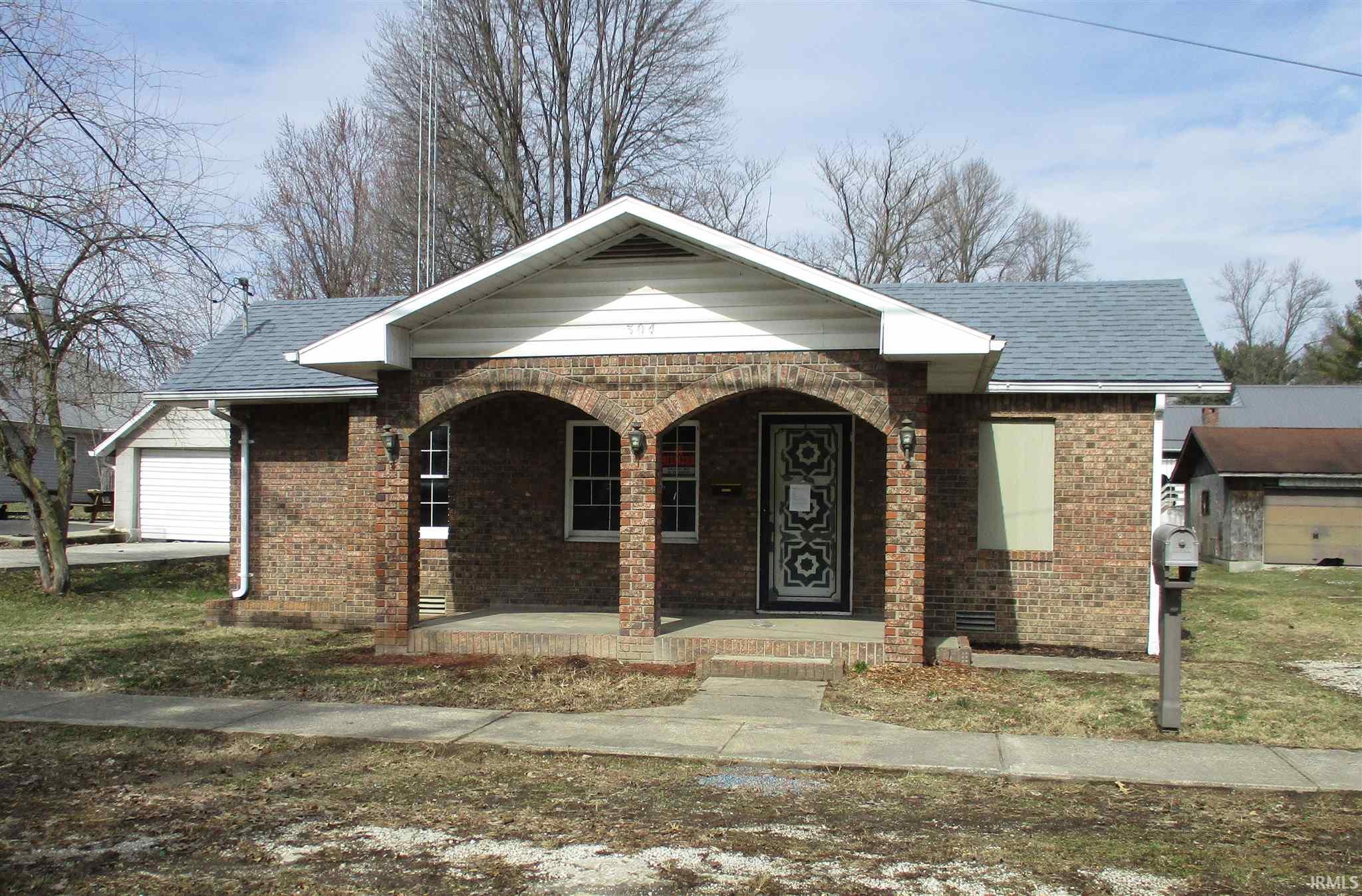 Odon Real Estate 304 E Walnut Street IN 47562 45,000 201905938