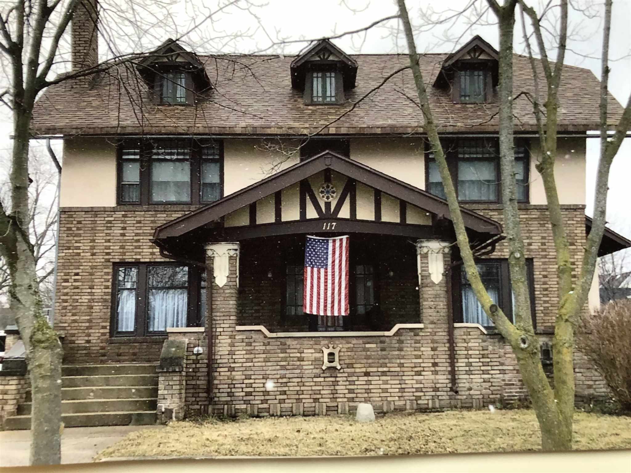 Kendallville Homes for Sale | Encore Sotheby's International Realty