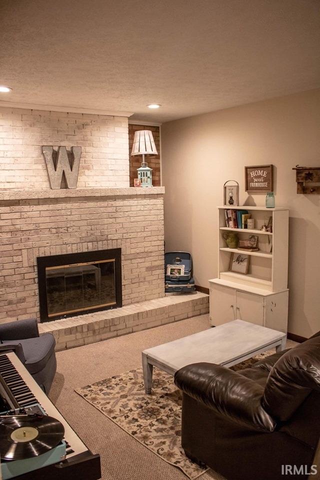 477 Trinton Circle Bedford In 47421 Sold Listing Carpenter