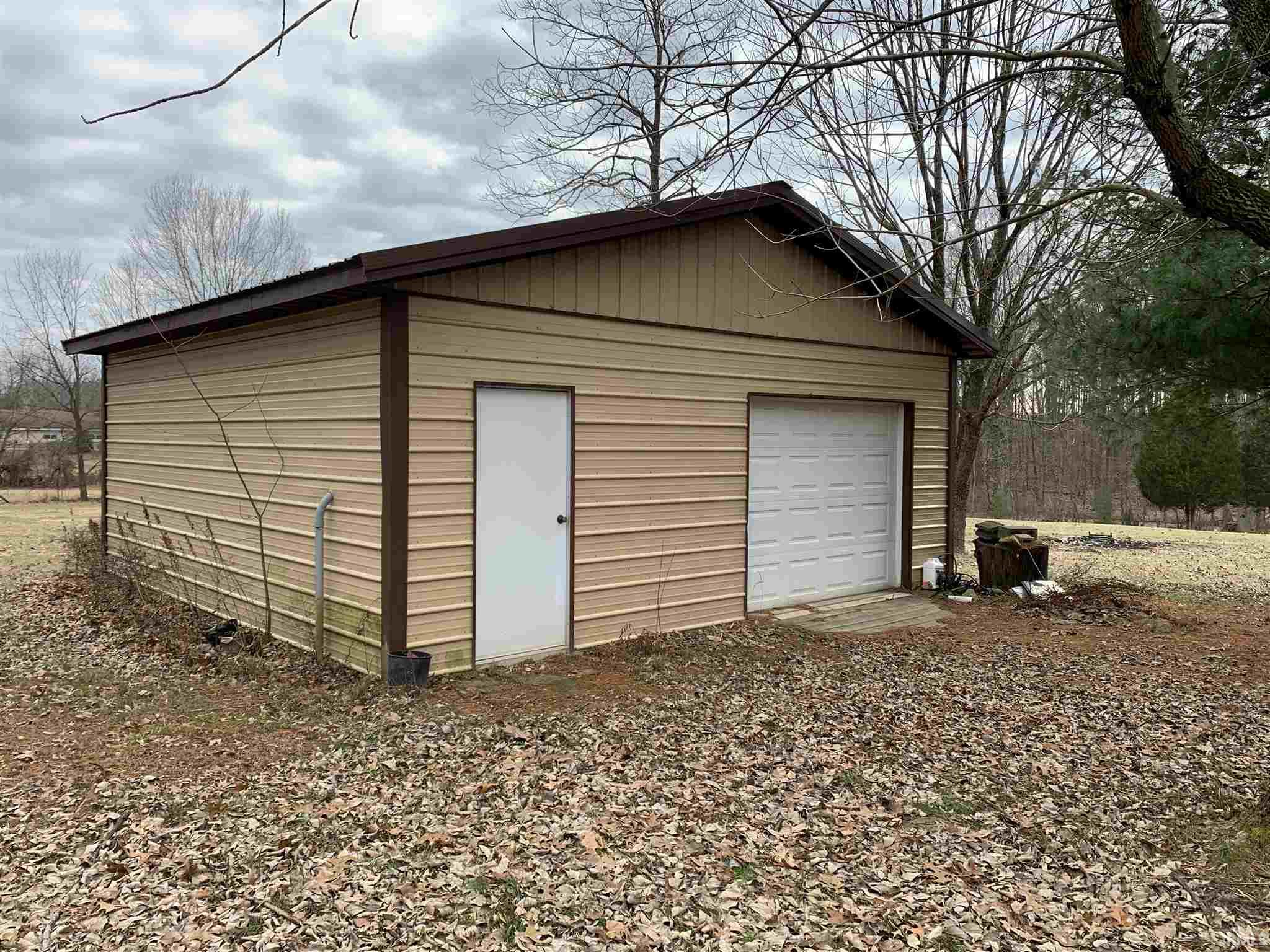 88 Trogdon Lane Bedford In 47421 Sold Listing Carpenter