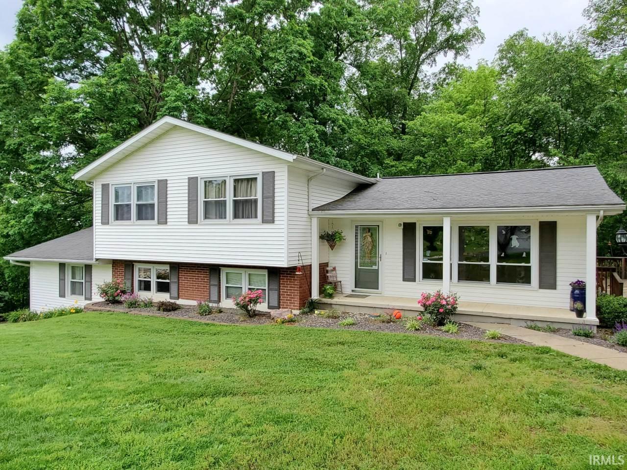 Loogootee Real Estate 13259 Dover Hill Road IN 47553 264,000 201953678