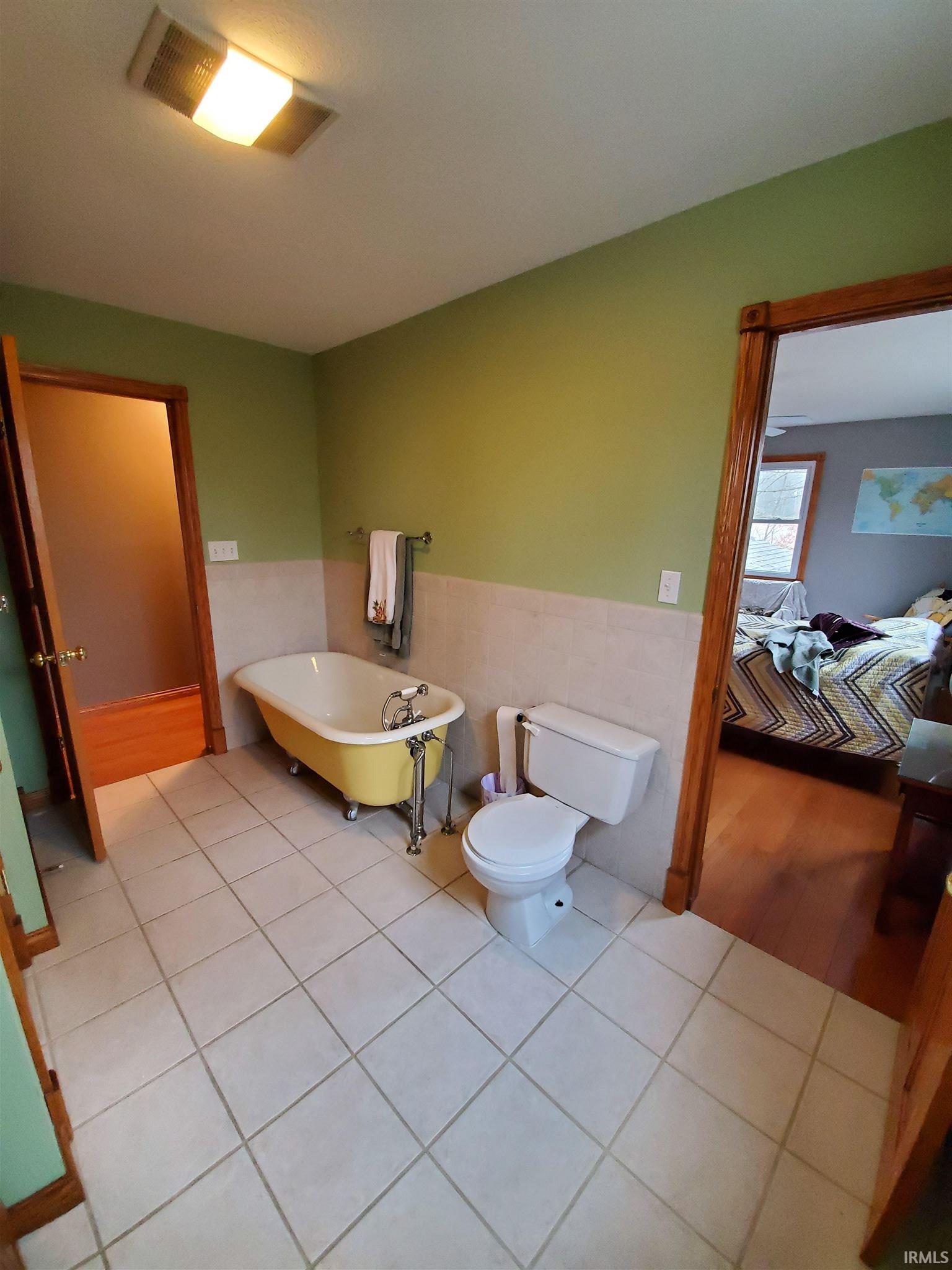 Loogootee Real Estate 13259 Dover Hill Road IN 47553 264,000 201953678