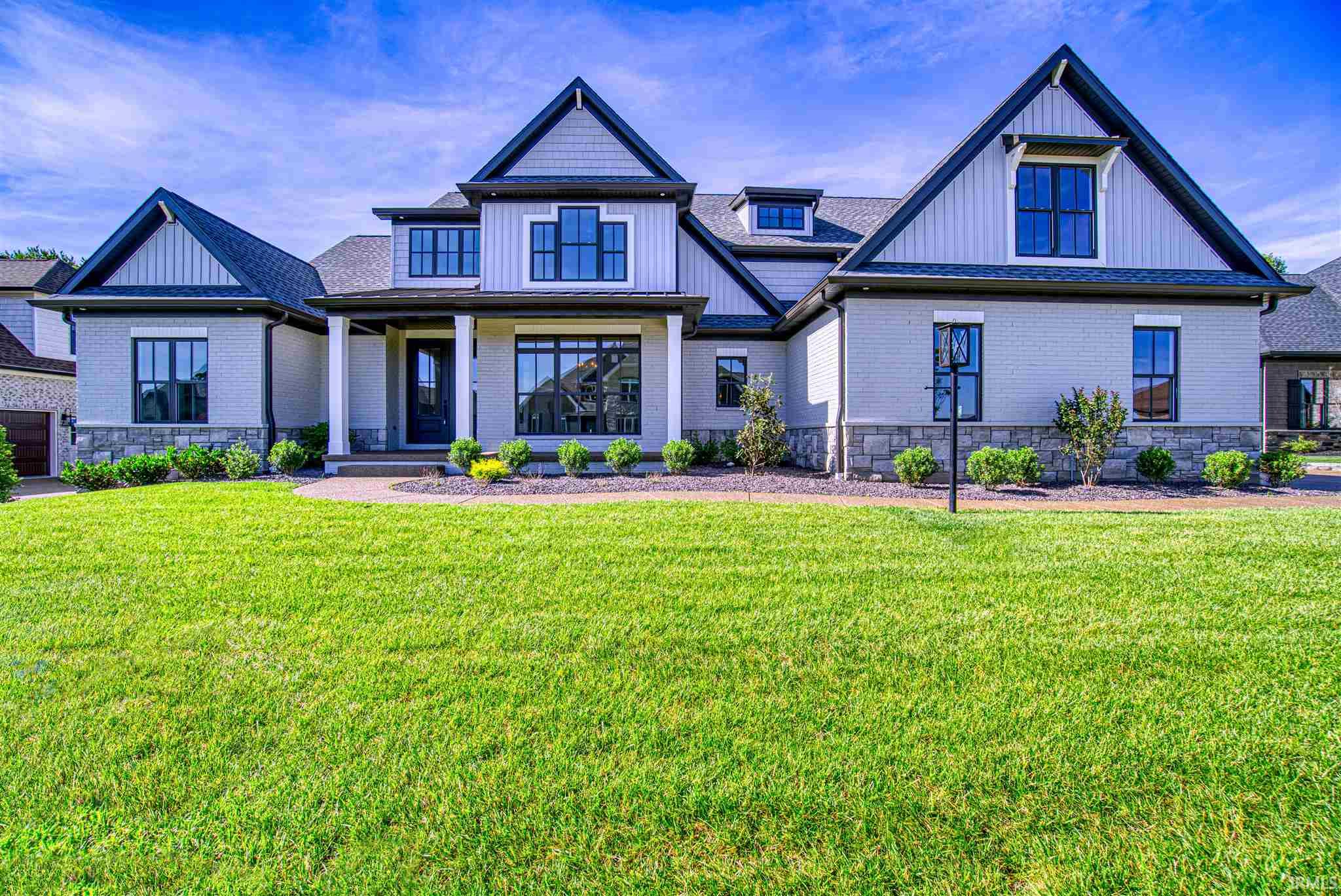 700k to 800k Homes for Sale in Newburgh IN