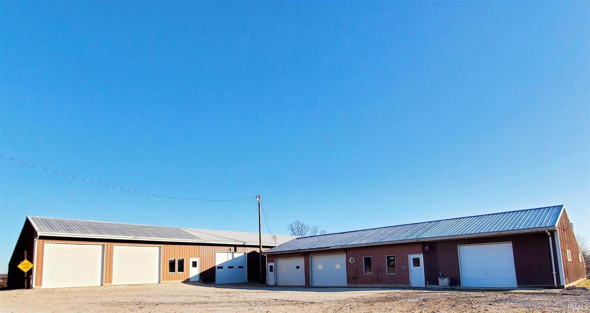 Ranch for sale in Loogootee, Indiana, 202003775