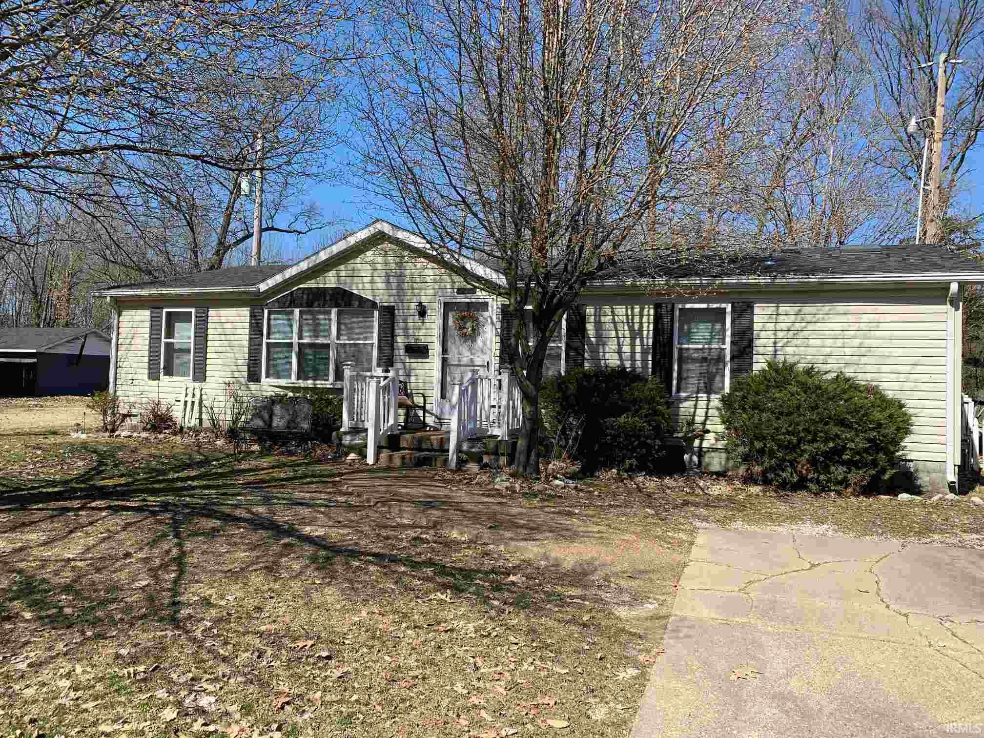 Sold 3800 Kathleen Avenue Evansville In 47714 3 Beds 2 Full Baths 84000 Sold Listing
