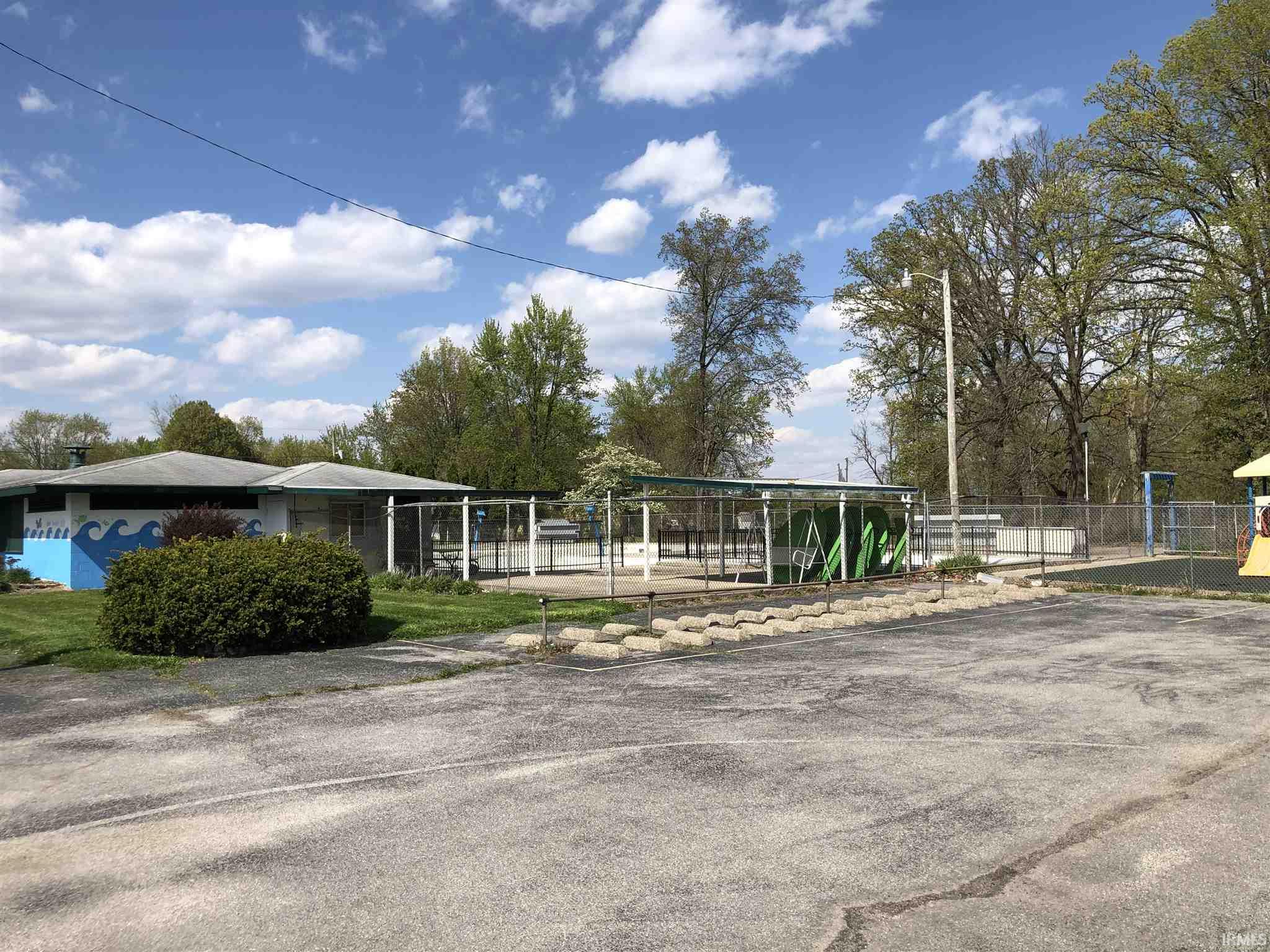 Homes For Sale Fort Wayne With Inground Swimming Pool